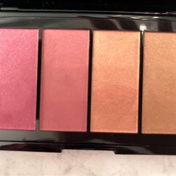 Lancôme Eyeshadow Palette, Blush Palette, and Highlighter - Picture 4 of 5